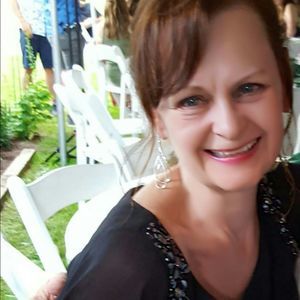 Meet your Posher, Carol